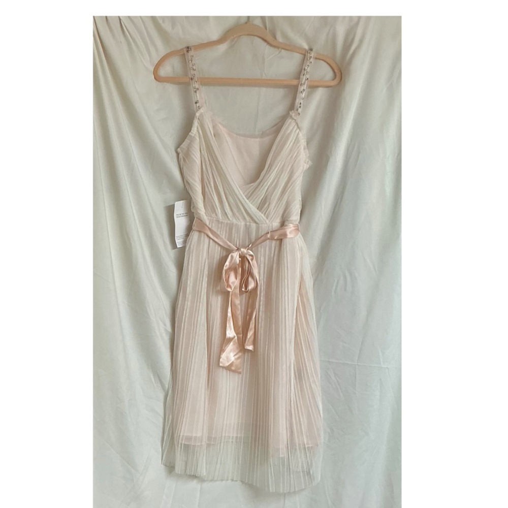 Ivy & Blue Dress, size 6, pale pink